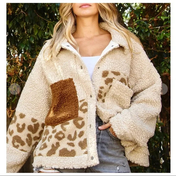 Absolutely Fabulous Plush Soft Sherpa Creamy Trucker Jacket - Picture 1 of 5